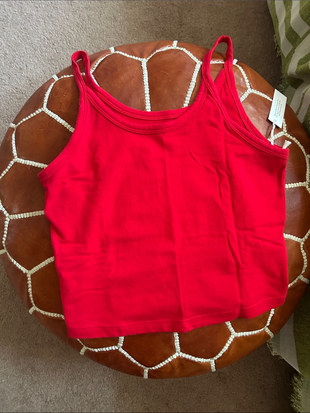 ARQ  🍒  | Crop Tank only - Picture 5 of 6